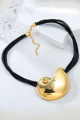 Fashionable Marine Style Shiny Conch Pendant Necklace and Earrings