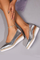 Fashionable Shiny Pointed Toe Thick-soled Casual Shoes